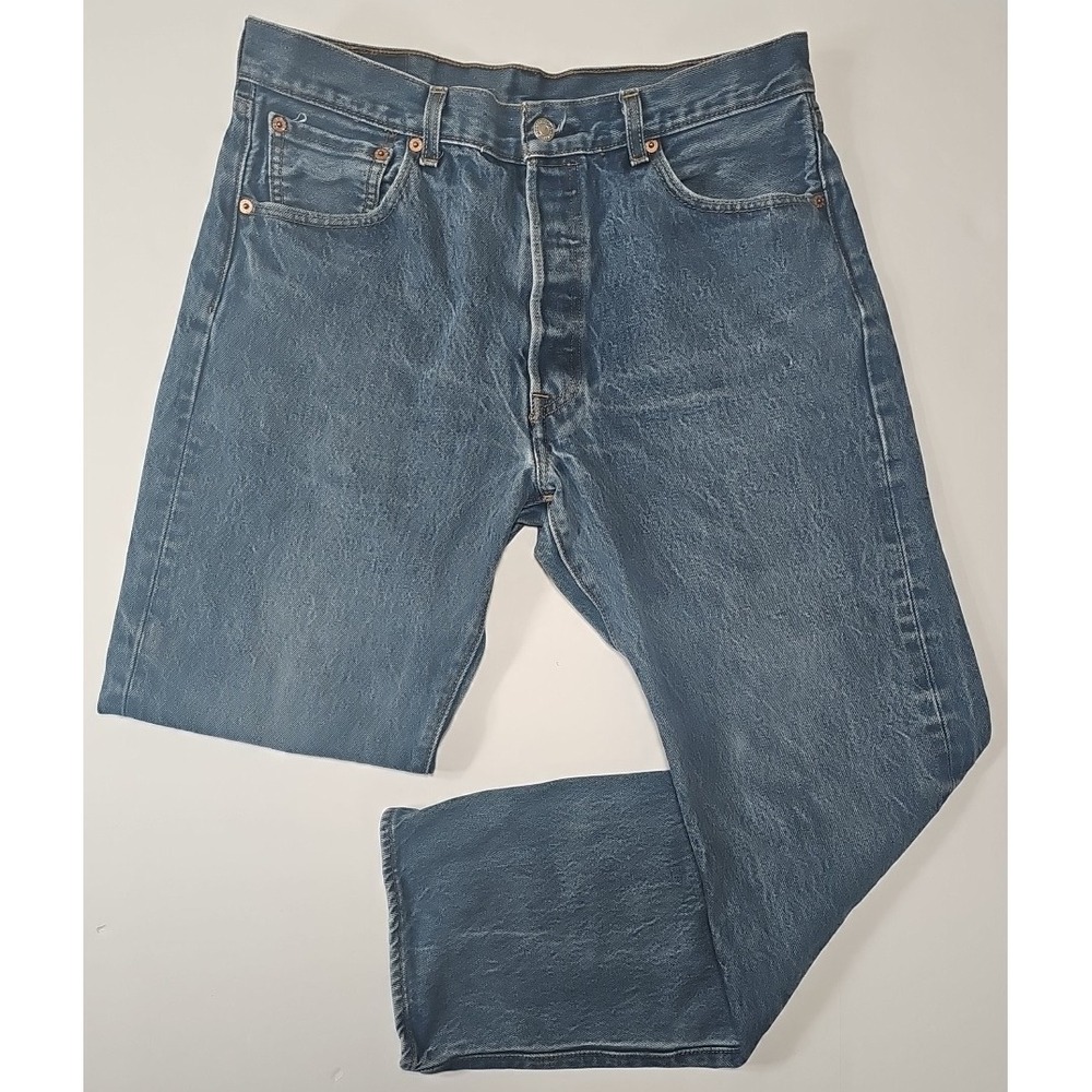 Levi's 501 Jeans Men's 35x32 Button Fly Straight Leg Classic Denim. INSEAM 28.5